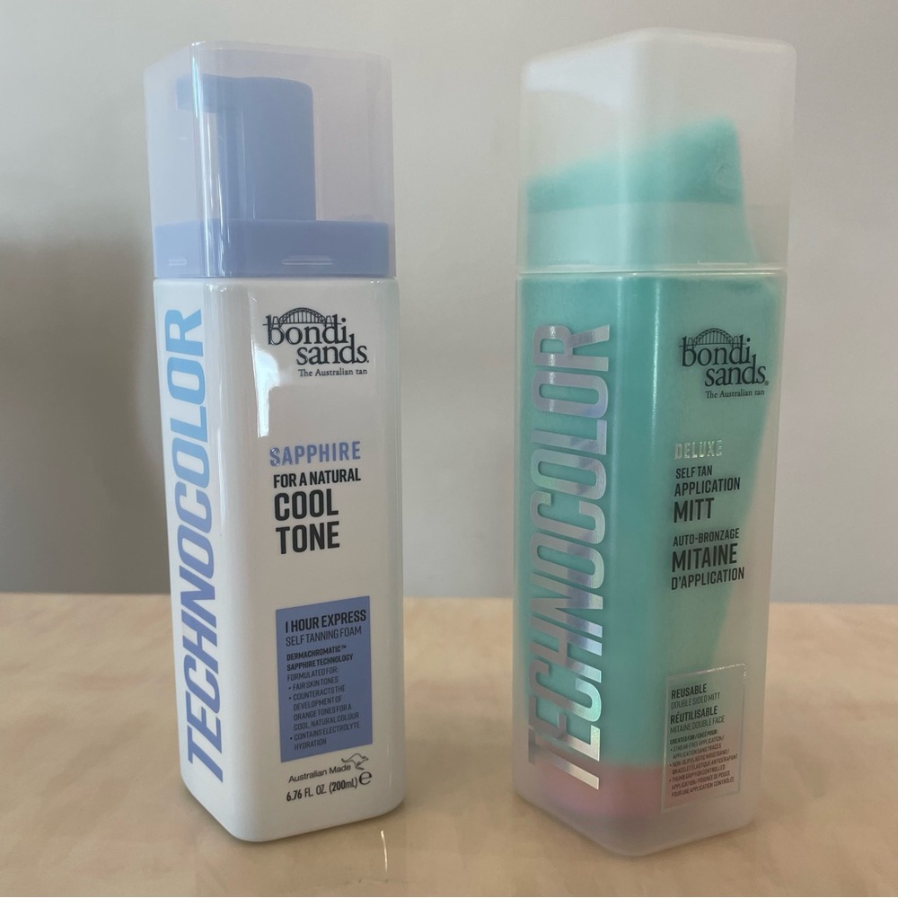 Bondi Sands Technocolor 1 Hour Express Self Tanning Foam + Reusable Mitt Set